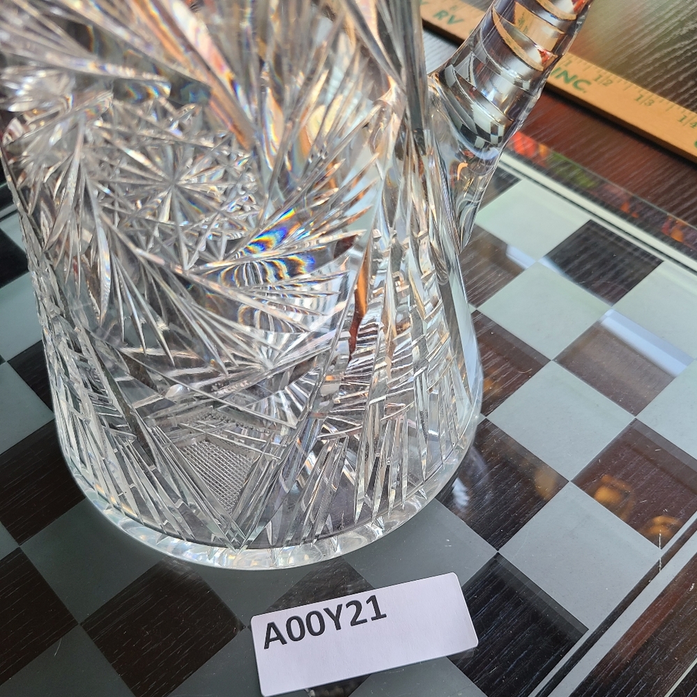 Elegant Crystal Pitcher - Picture 9 of 9